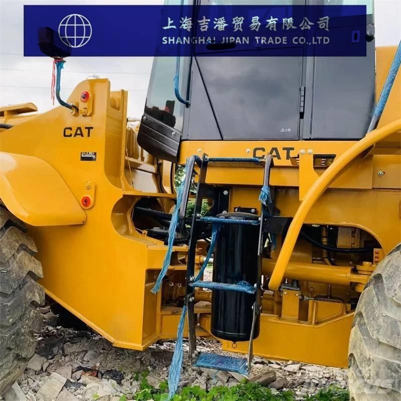 CAT 966 H Kolesové nakladače