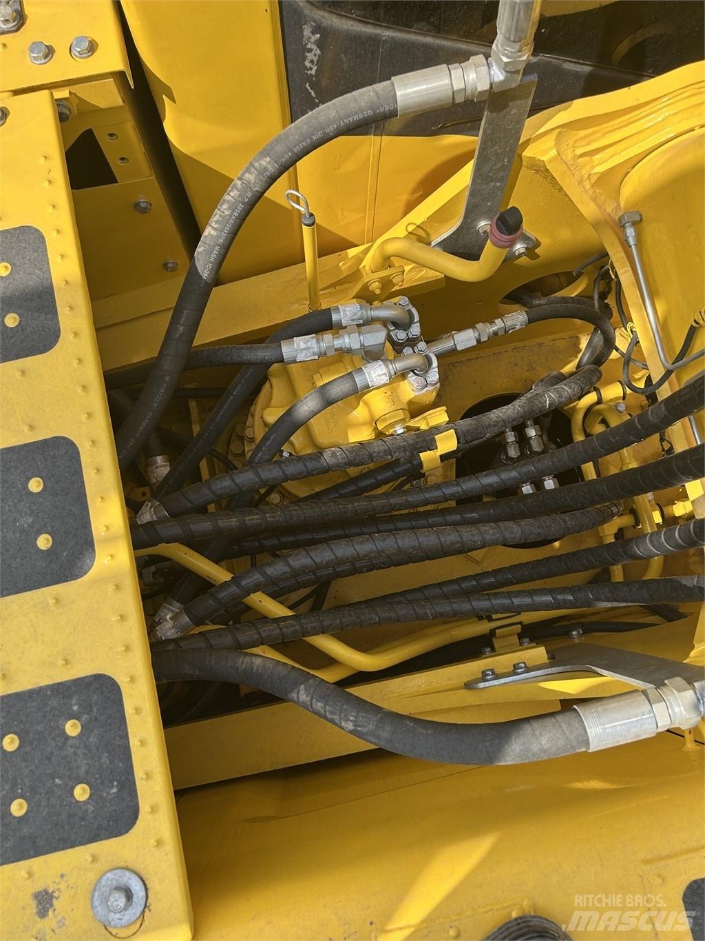 Komatsu PC 240 Pásové rýpadlá
