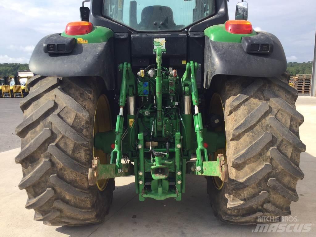 John Deere 6175M Traktory