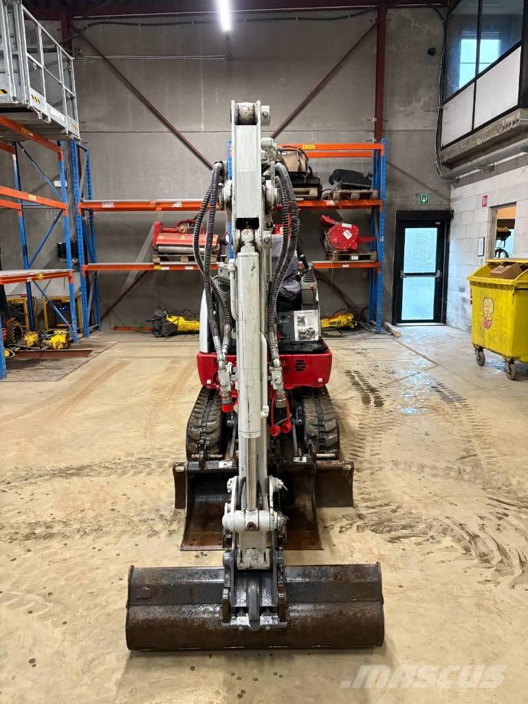Takeuchi TB 225 Mini rýpadlá < 7t