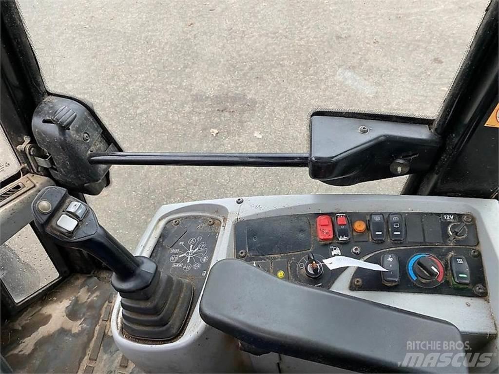 CAT 908M Kolesové nakladače