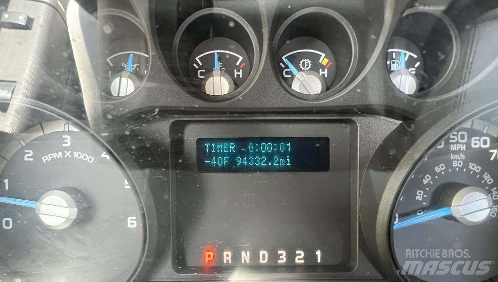 Ford F 550 Autoplošiny