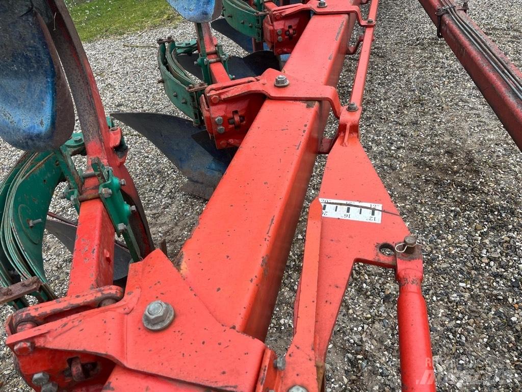 Kverneland PB100 Dvojstranné pluhy