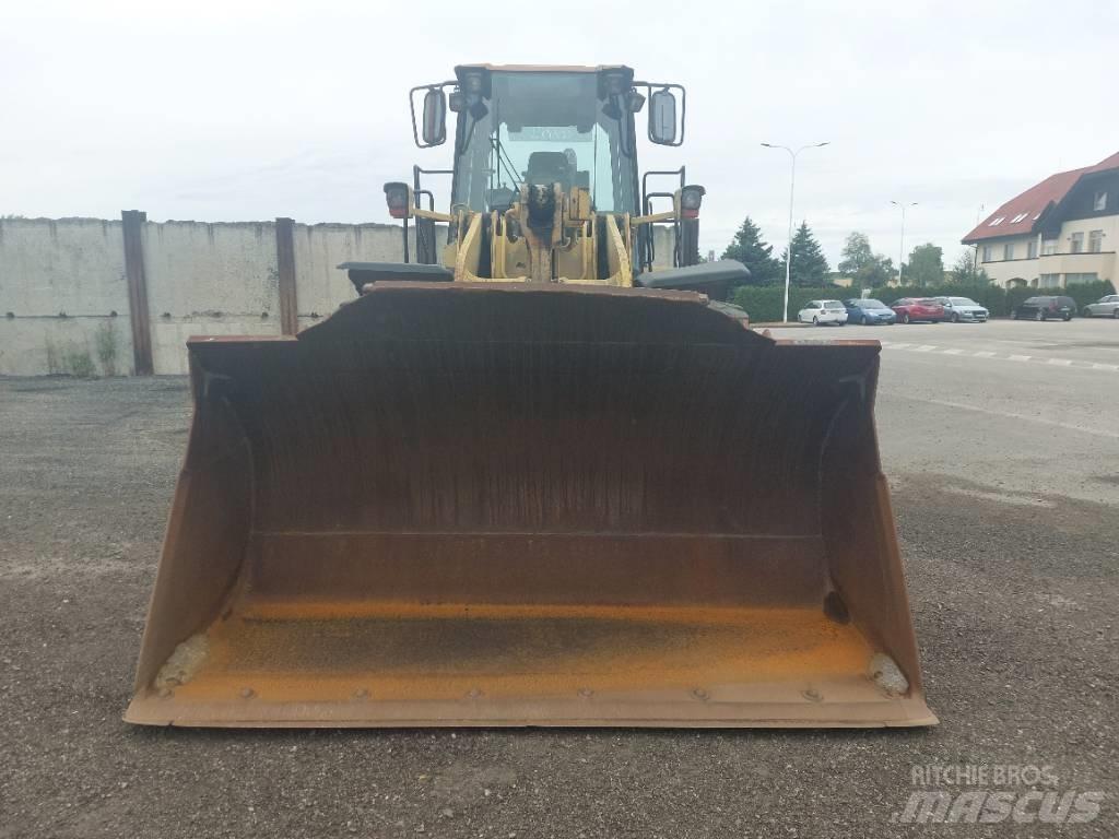 CAT 950G Kolesové nakladače