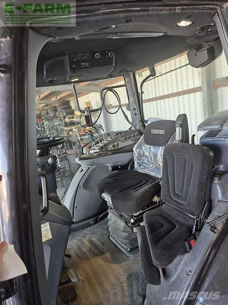 Valtra t235a Traktory