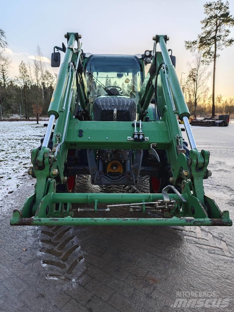 Fendt 516 Profi Traktory