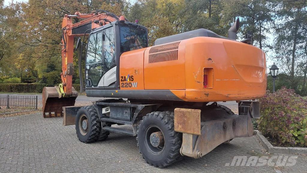Hitachi ZX220W-5B Kolesové rýpadlá