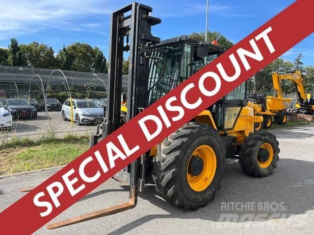 JCB 930 RTFL Terénne vysokozdvižné vozíky
