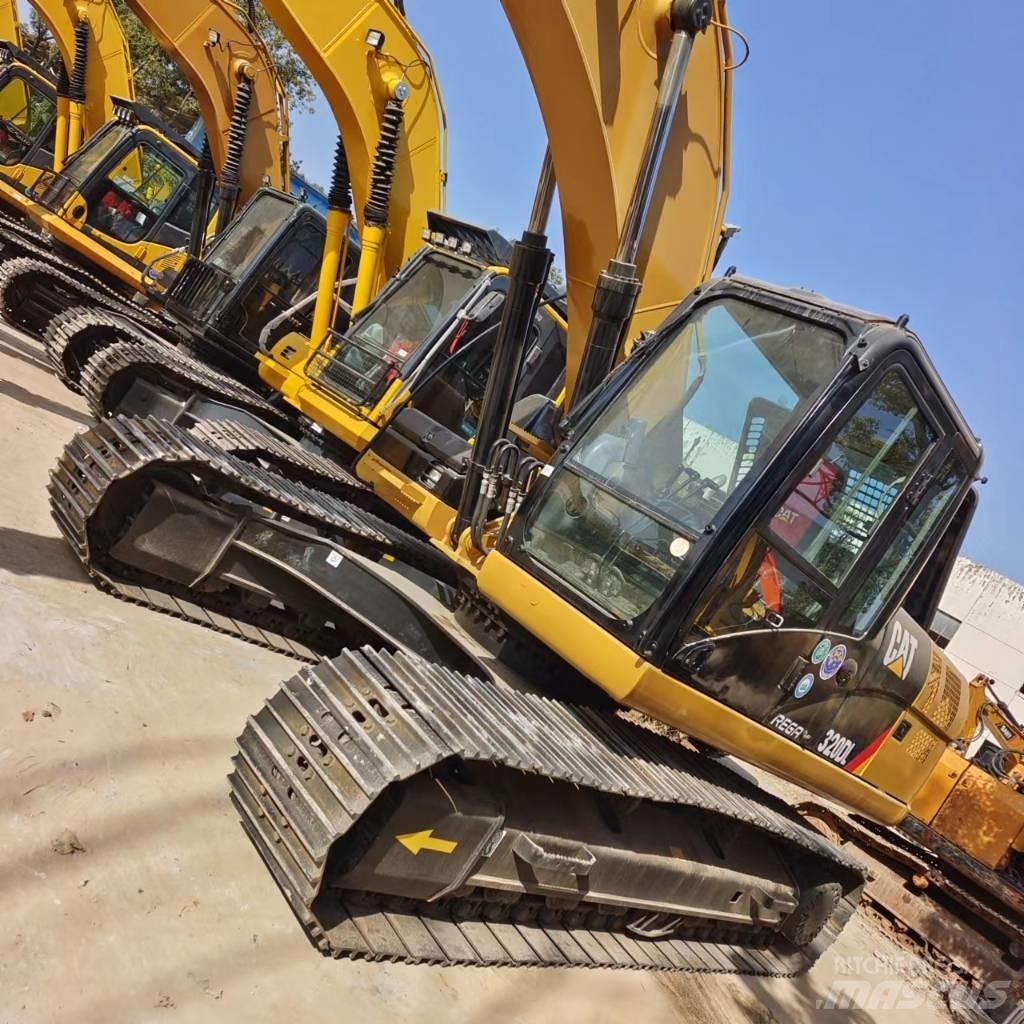 CAT 320 D Pásové rýpadlá