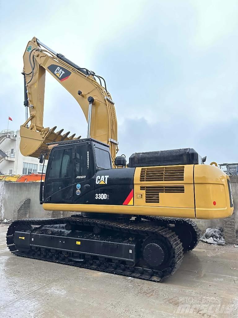 CAT 330D2 Pásové rýpadlá