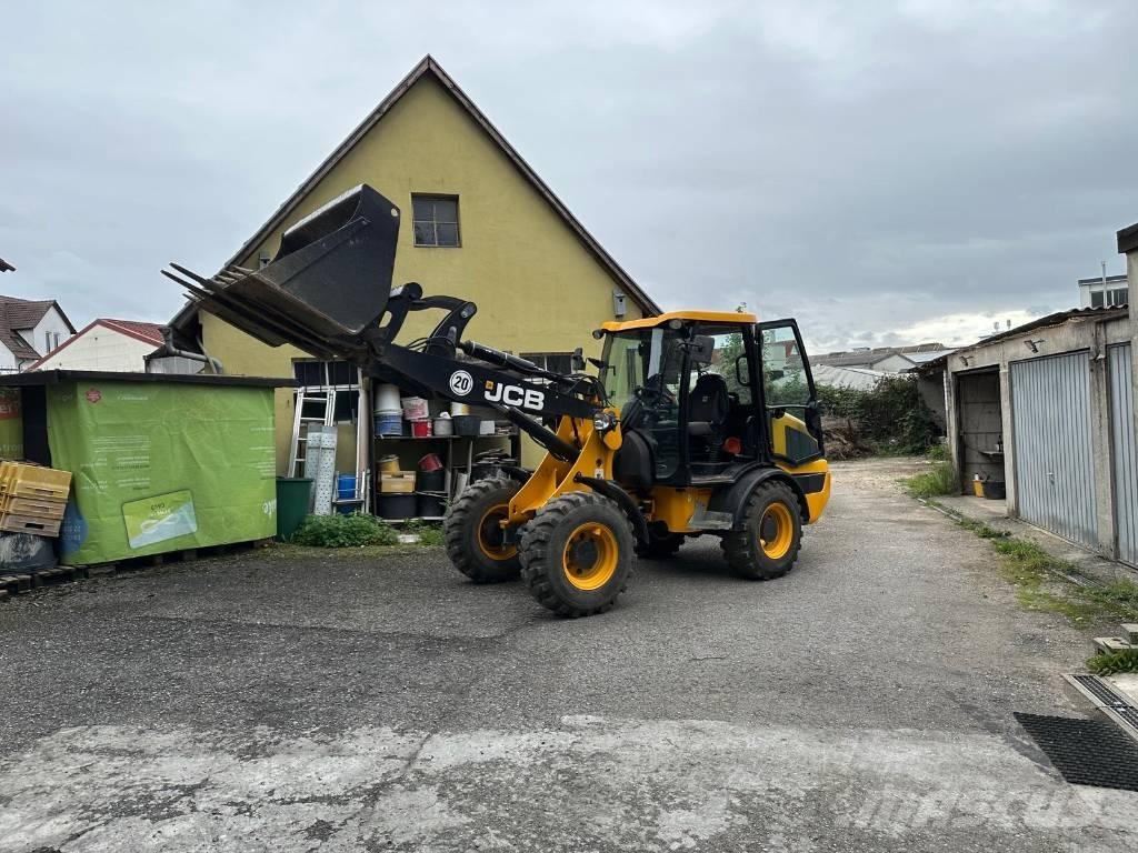 JCB 406 T 4 Kolesové nakladače