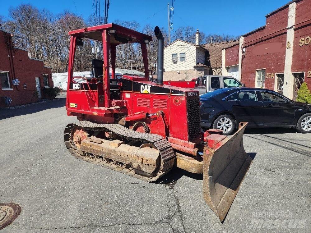 CAT D 3 C III Pásové dozéry