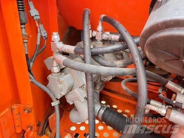Hitachi Zaxis 70 Pásové rýpadlá