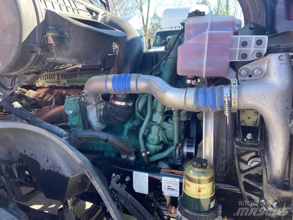 Volvo VNL64T300 Ťahače
