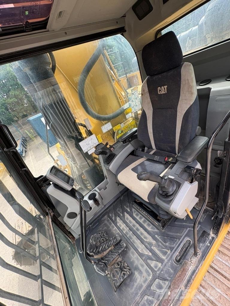 CAT 336 F L Pásové rýpadlá