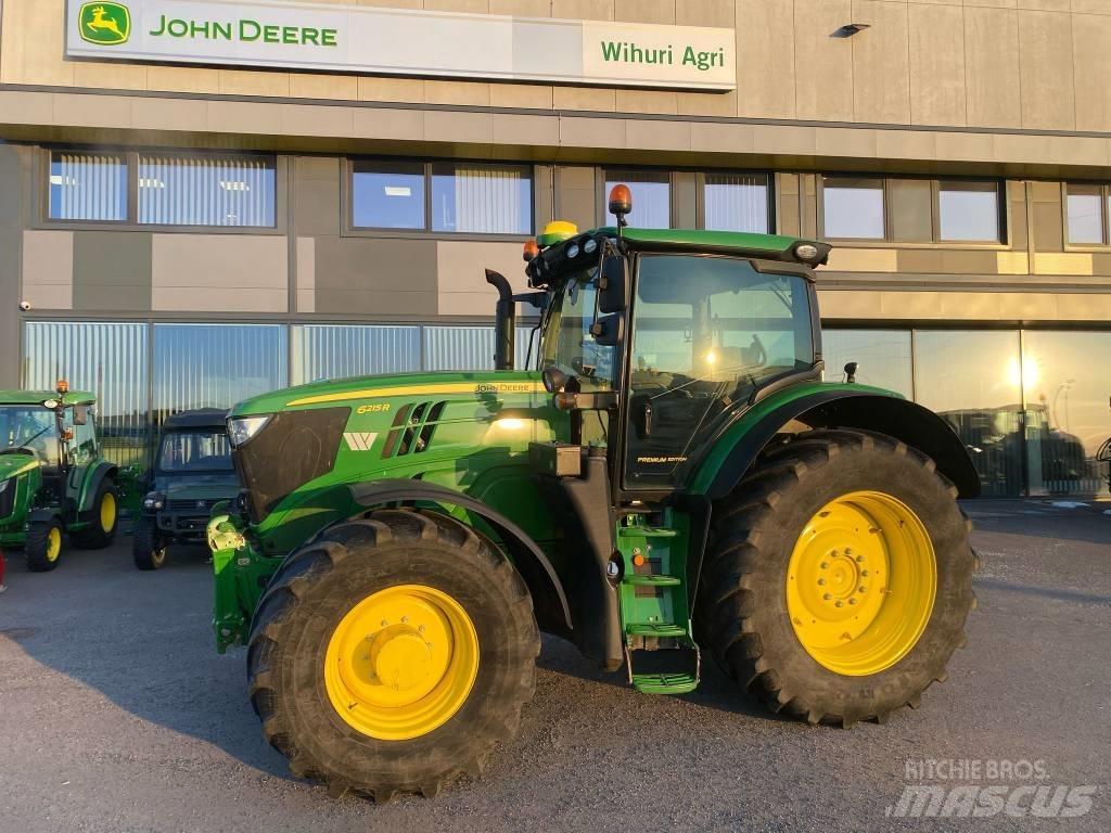 John Deere 6215 R Traktory