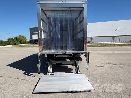 Hino L6 Nákladné vozidlá bez nadstavby