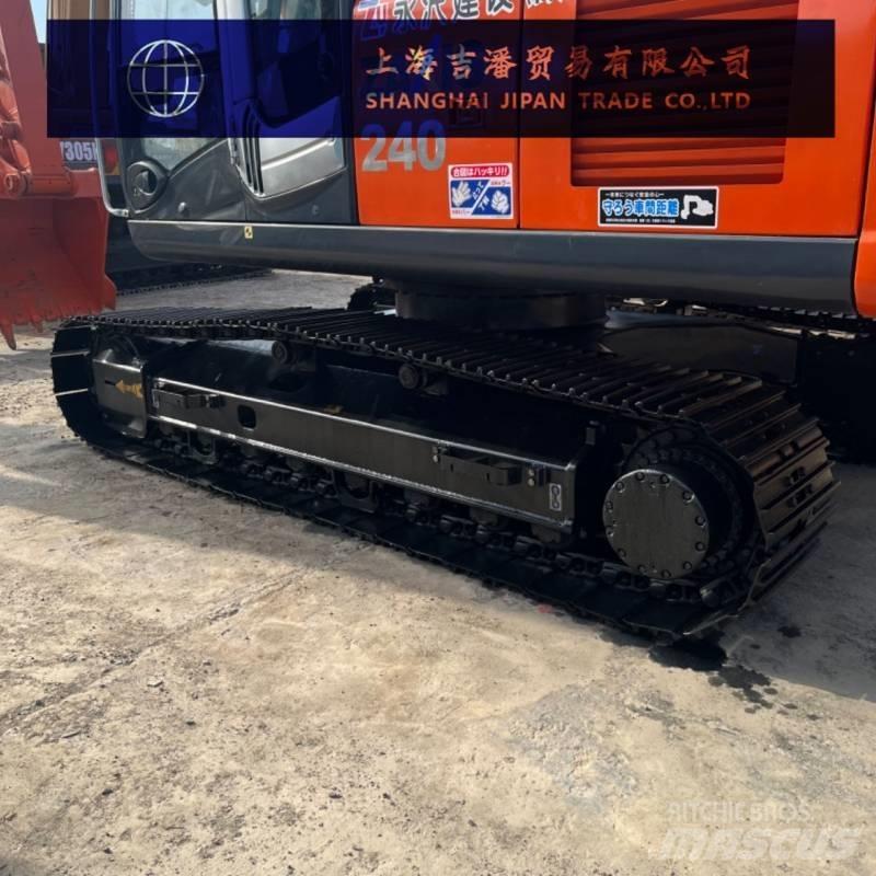 Hitachi ZX 240 Pásové rýpadlá