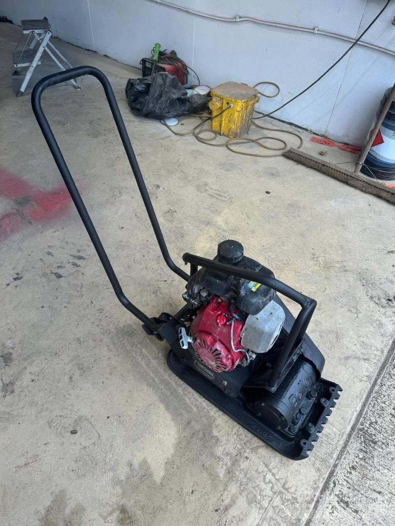 Belle LC3251 Kompaktory