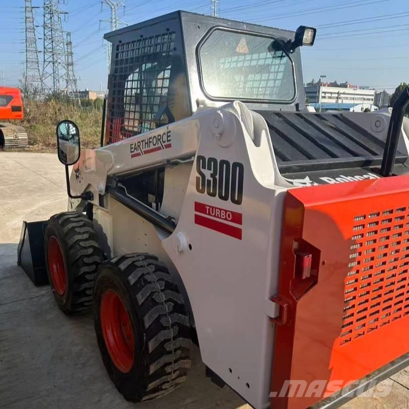 Bobcat S 300 Šmykom riadené nakladače