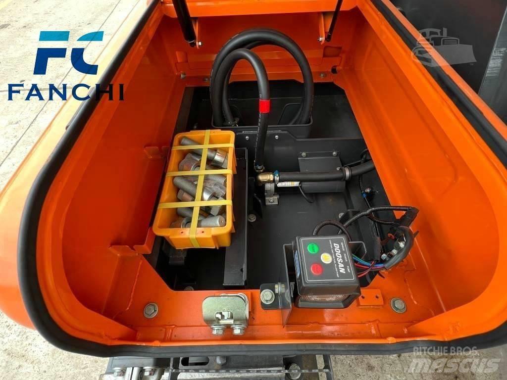 Doosan DX 530 LC-5 Pásové rýpadlá