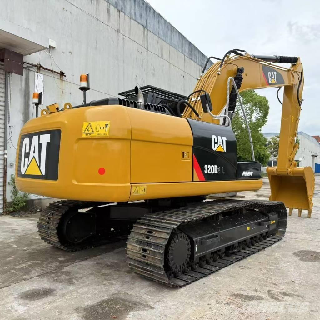 CAT 320D2 Pásové rýpadlá