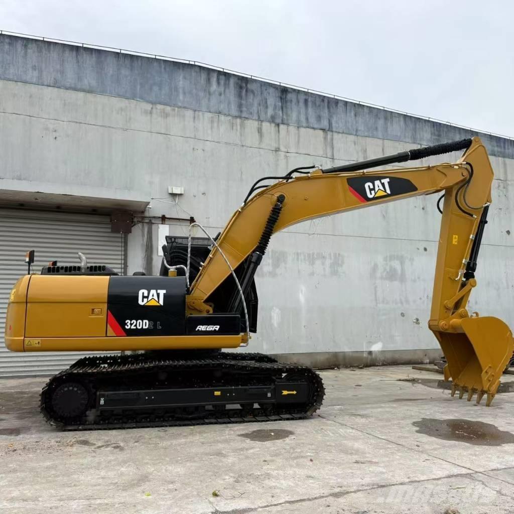 CAT 320D2 Pásové rýpadlá