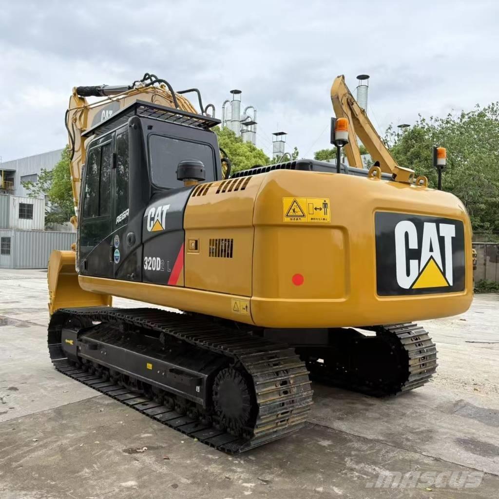 CAT 320D2 Pásové rýpadlá