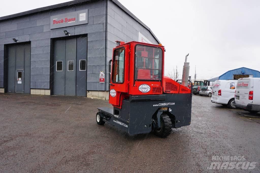 Combilift C4000 4 cestné vysokozdvižné vozíky