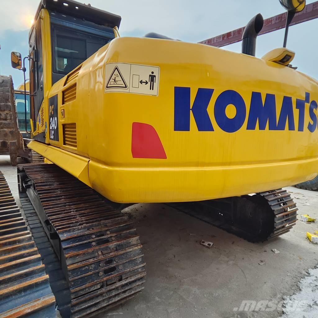 Komatsu PC 240-8 Pásové rýpadlá