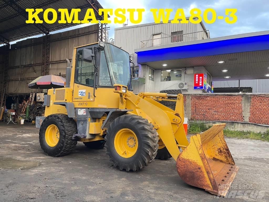 Komatsu WA80-3 Kolesové nakladače