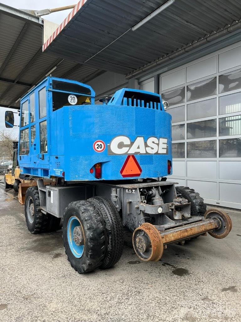 CASE 788 P Kolesové rýpadlá