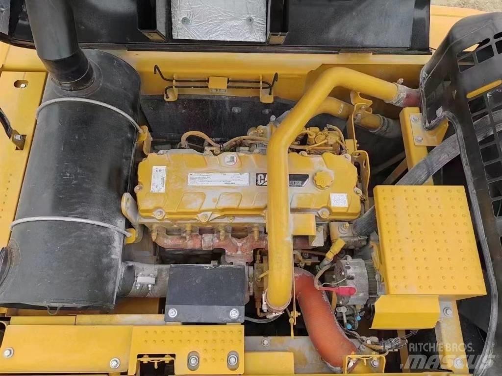 CAT 324 D Pásové rýpadlá