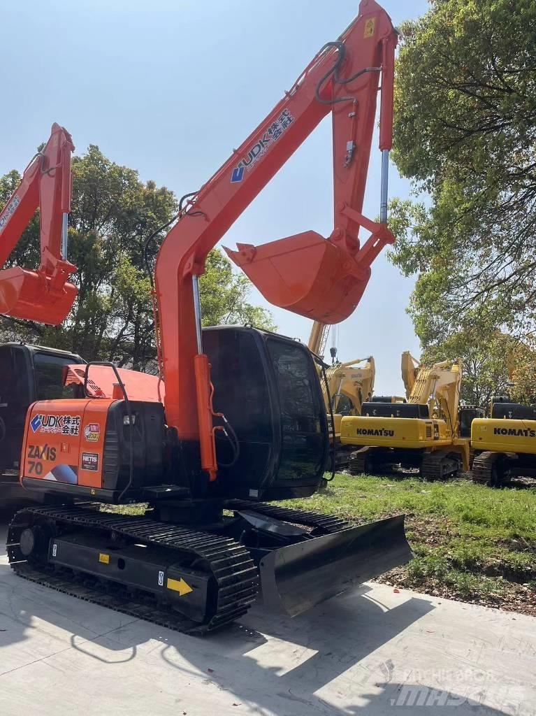 Hitachi ZX 70 Pásové rýpadlá