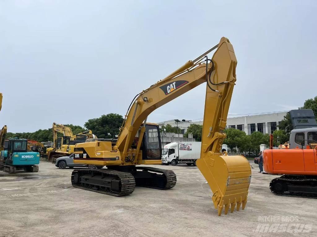 CAT 320 B L Pásové rýpadlá