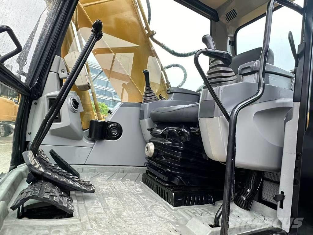 CAT 320 C L Pásové rýpadlá