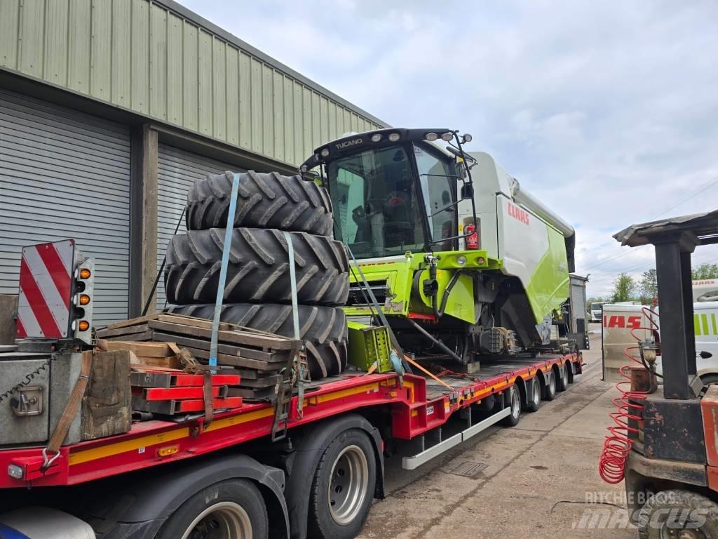 CLAAS Tucano 440 Kombinované zberacie stroje