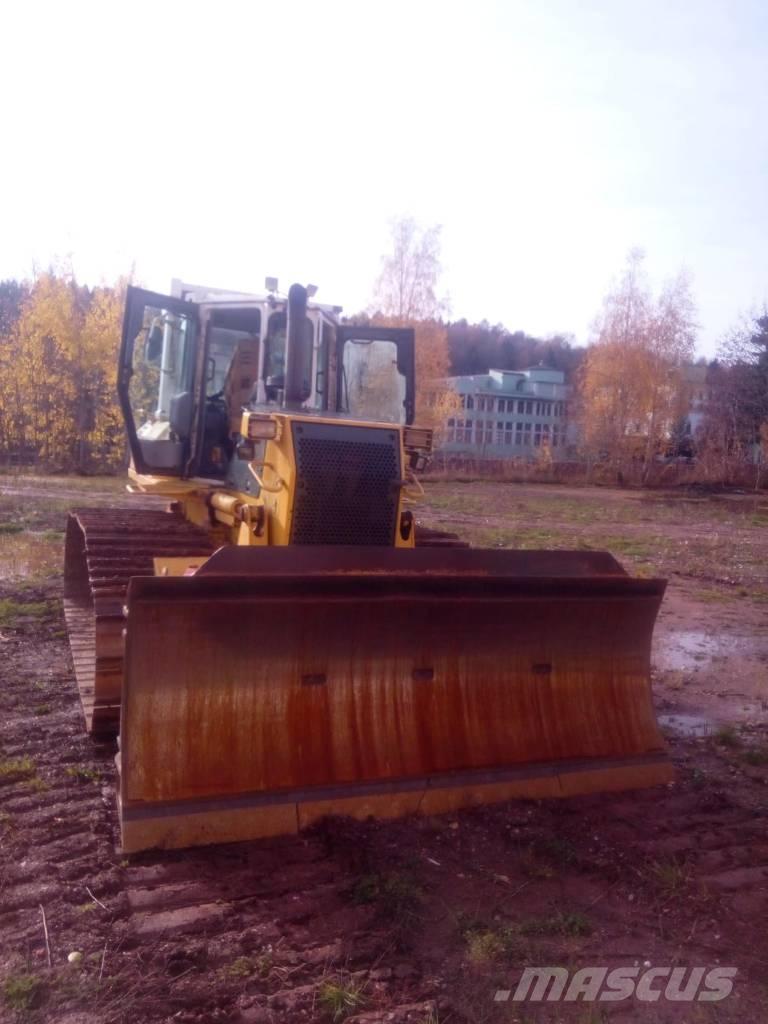 Komatsu D 61 PX-15 Pásové dozéry