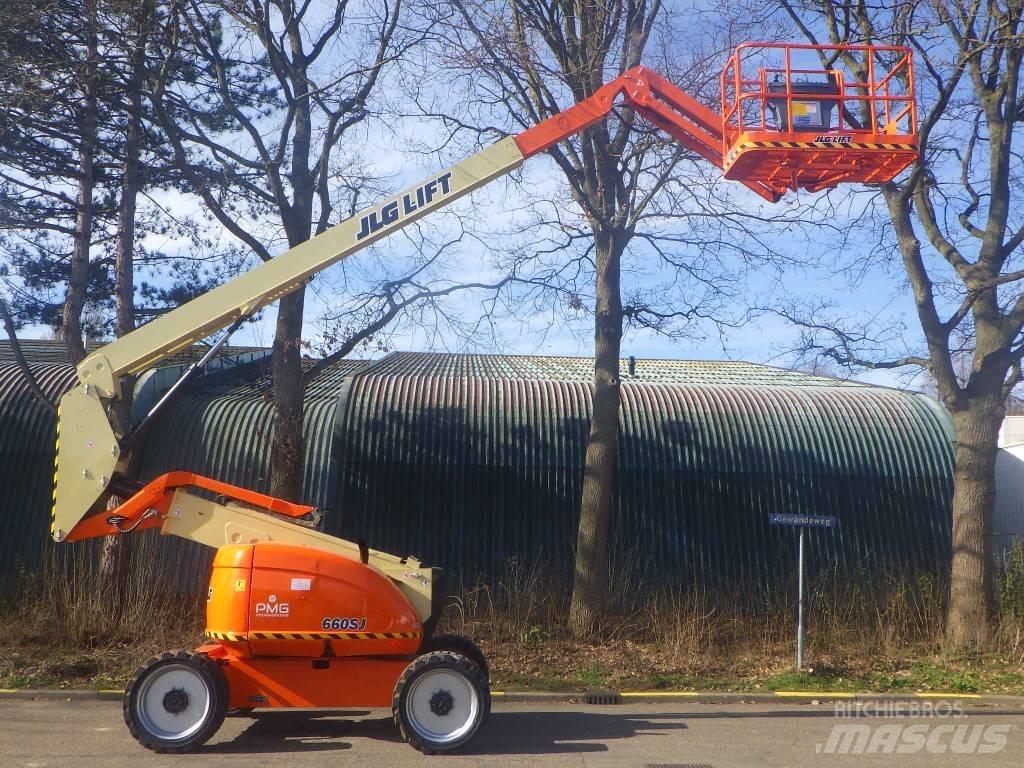 JLG 600AJ Kĺbové plošiny