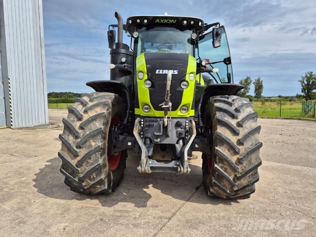 CLAAS Axion 930 Traktory