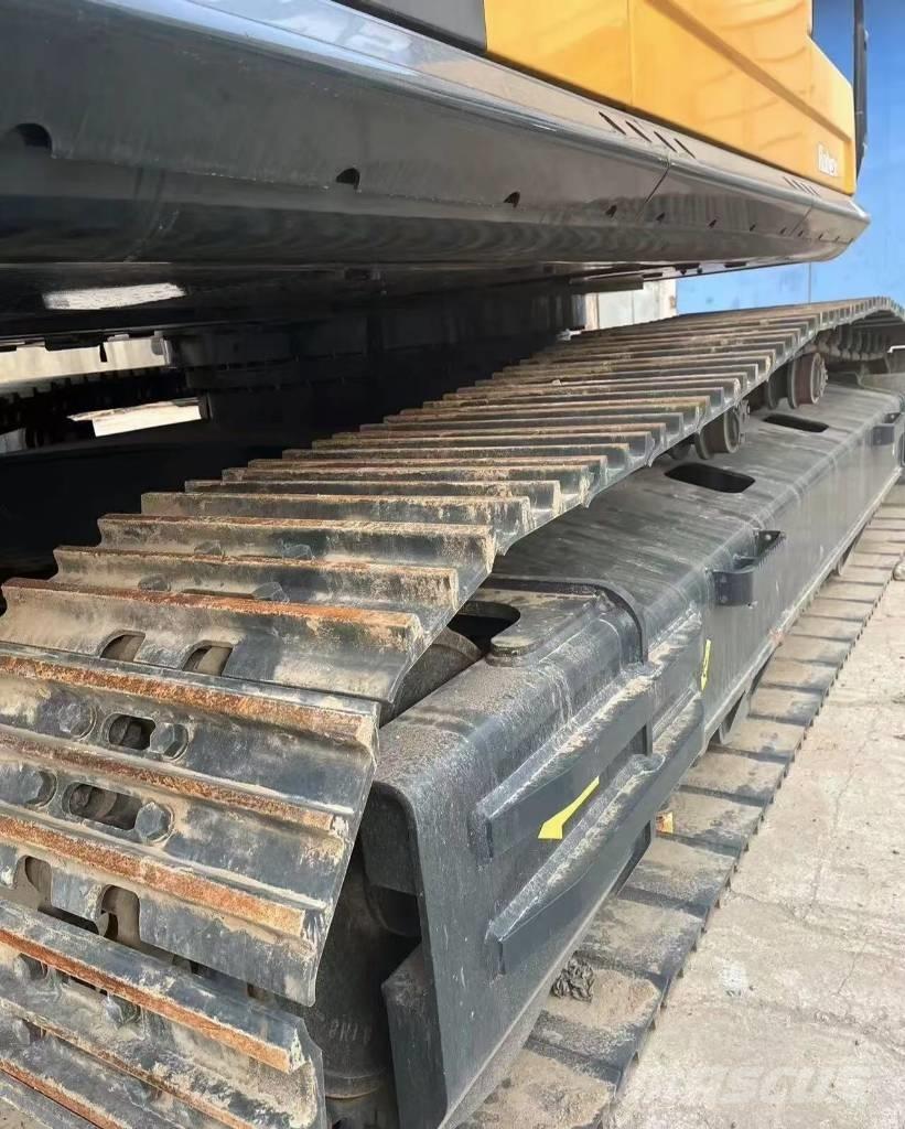 Hyundai 305LC Pásové rýpadlá