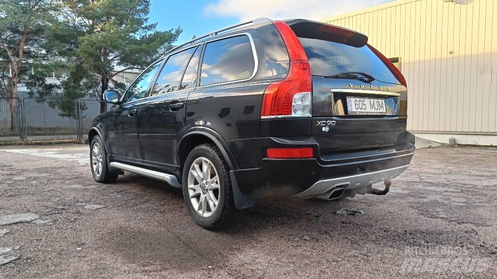Volvo XC 90 Automobily