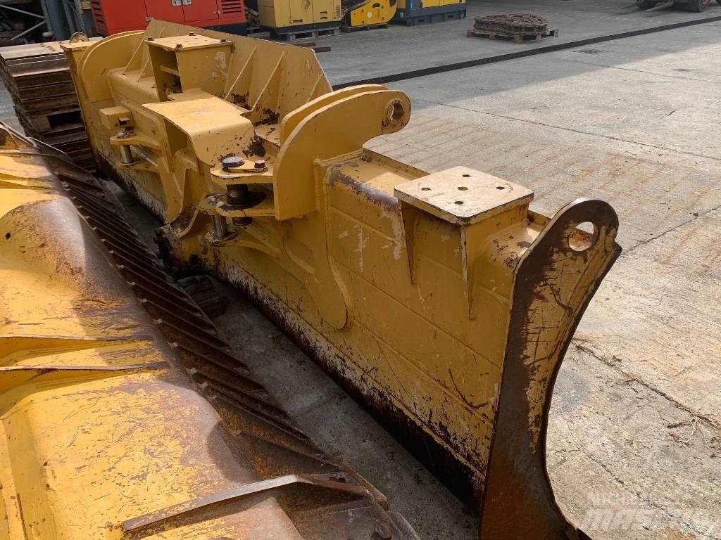 CAT D 6 N LGP Pásové dozéry