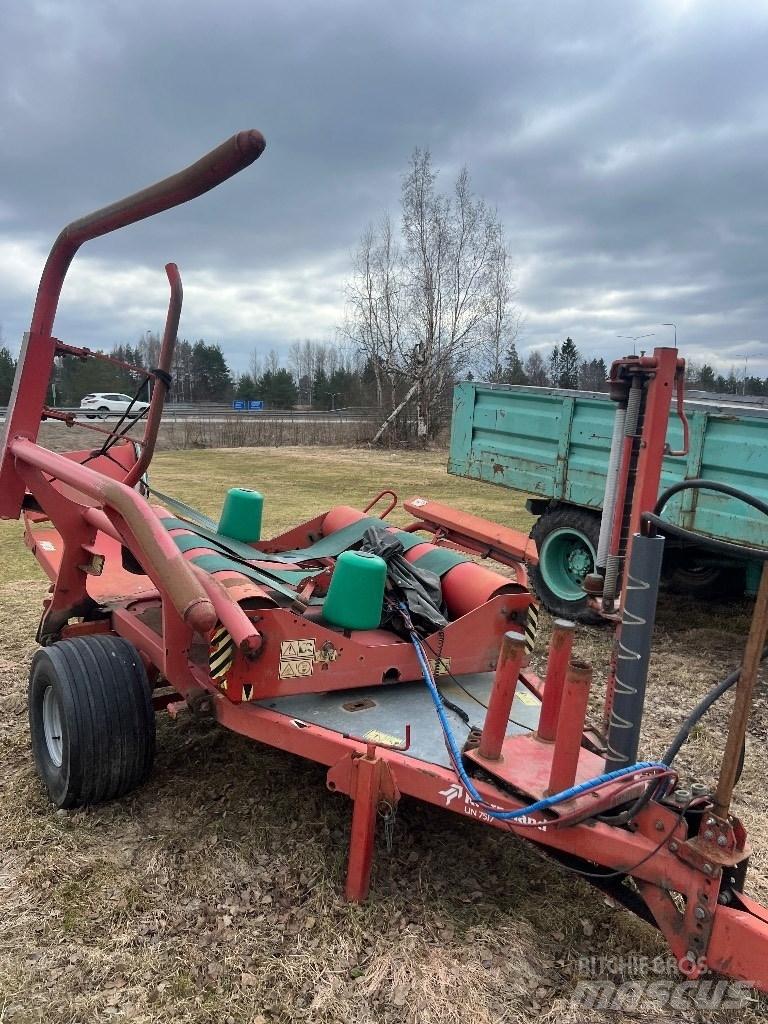 Kverneland UN 7517 Ovíjačky