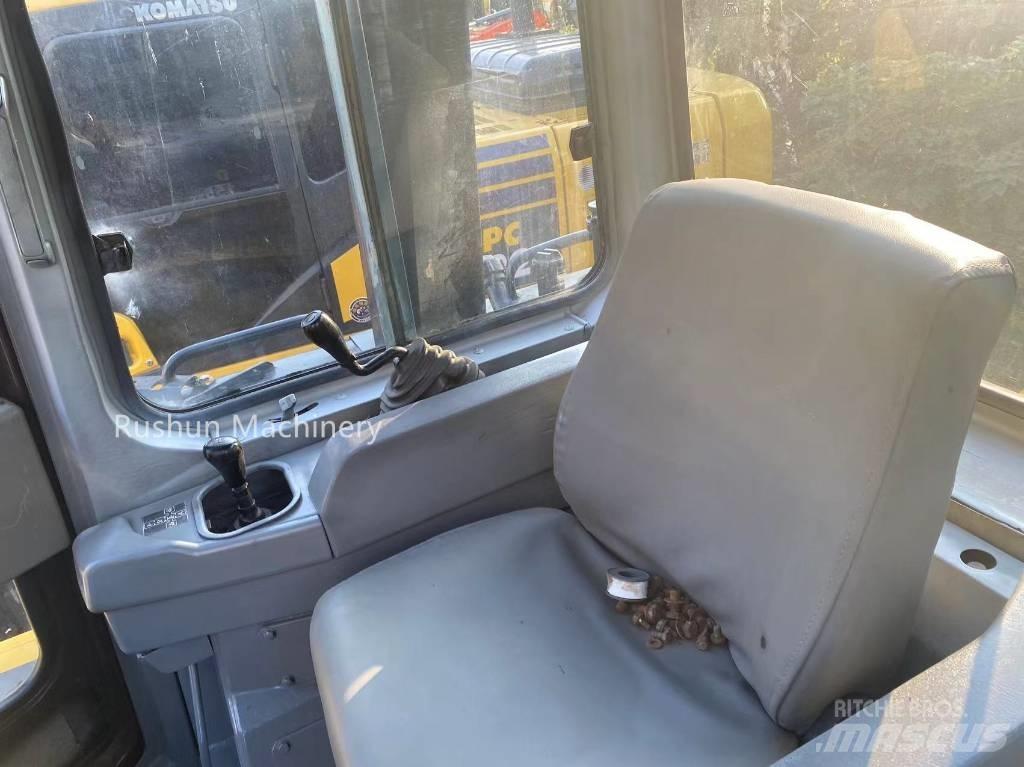 Komatsu D 155 Pásové dozéry