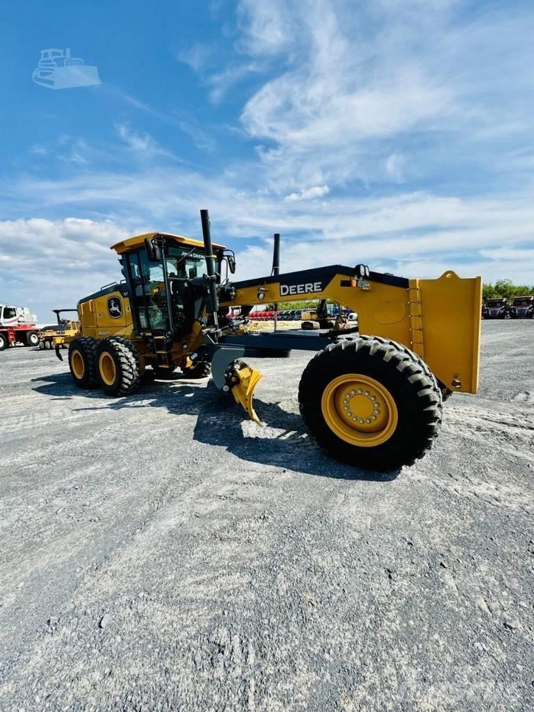 DEERE 672G Grejdery