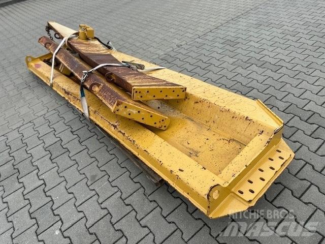 CAT 745 TAIL GATE Kĺbové nákladné autá