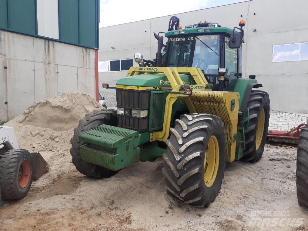 John Deere 7600 Traktory