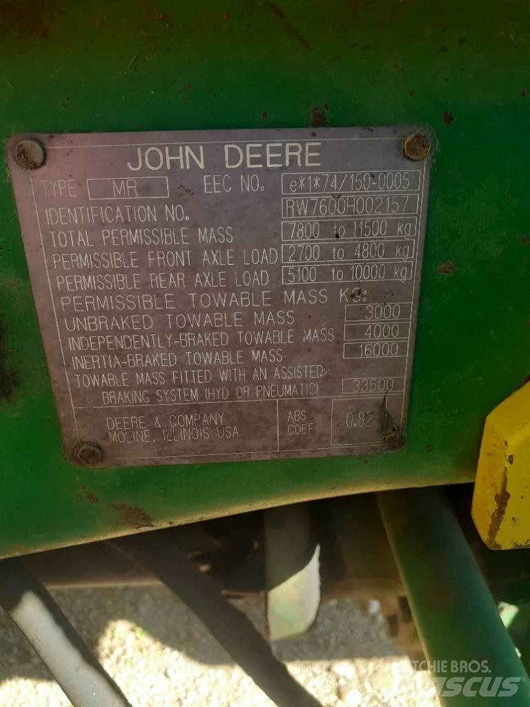 John Deere 7600 Traktory