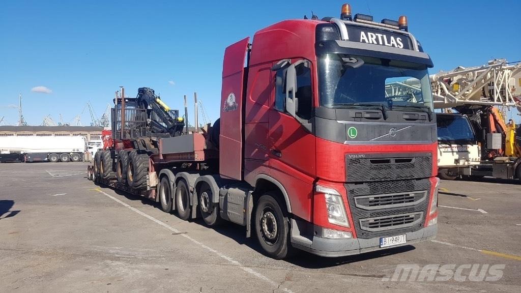 Komatsu 855 Lesné traktory